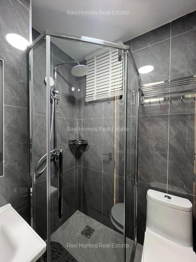 2 Bed Apartment with En Suite in Kilimani - 3