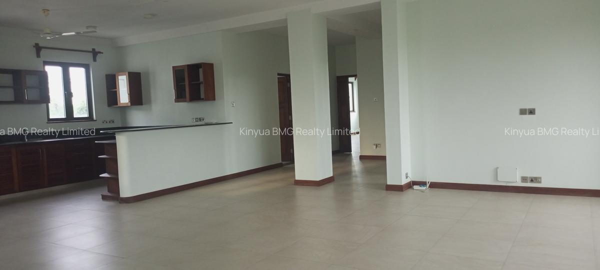 Serviced 2 Bed Apartment with En Suite at Tamarid - 2
