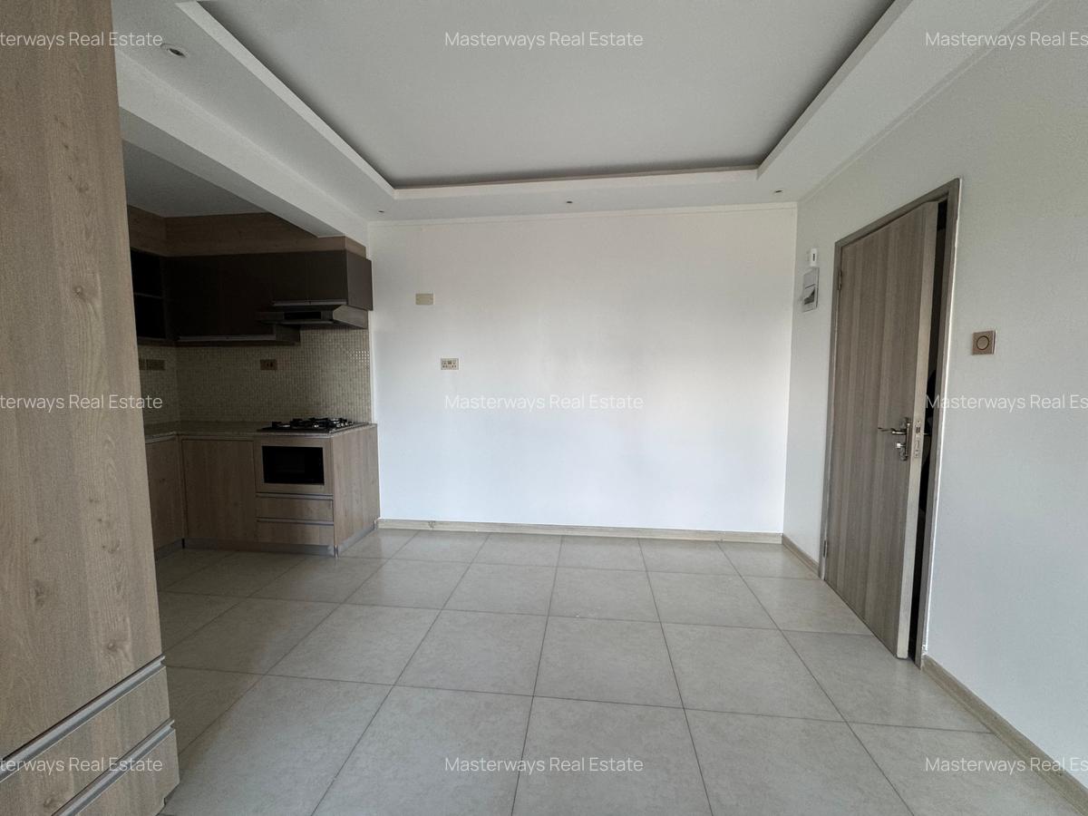 Studio Apartment with En Suite in Westlands Area - 4