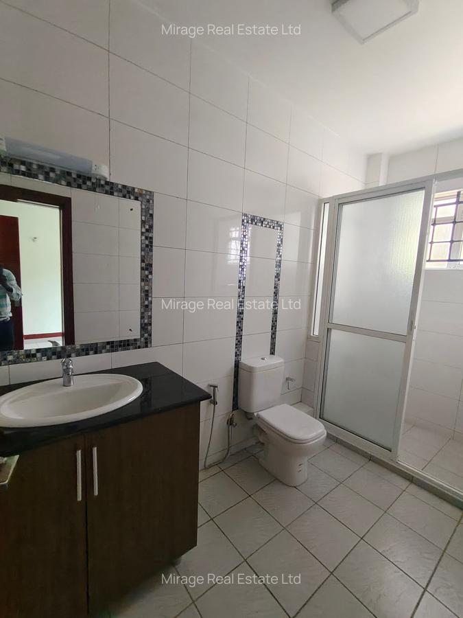 3 Bed Apartment with En Suite in Rhapta Road - 10