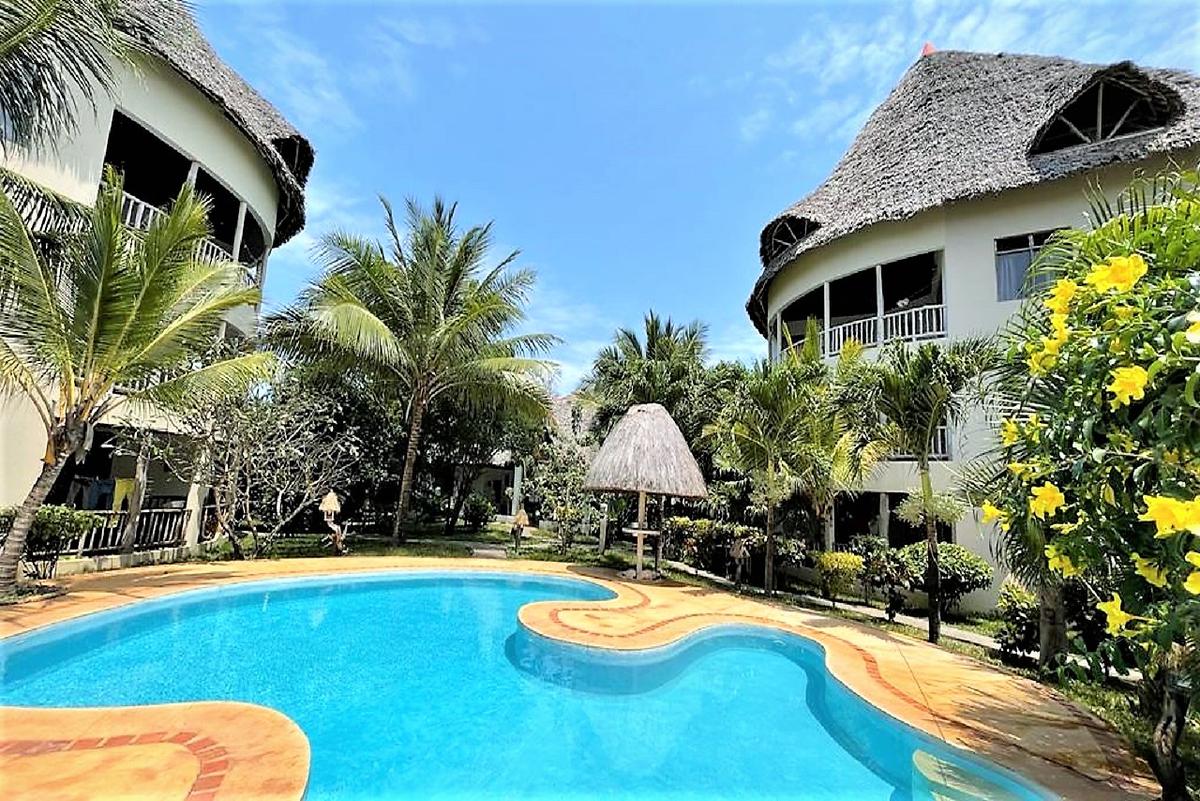 10 Bed House with En Suite in Diani - 2