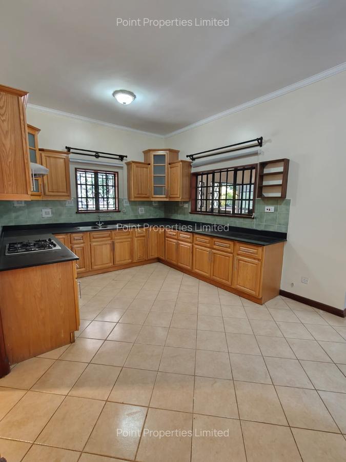 6 Bed Villa with En Suite in Karen - 7