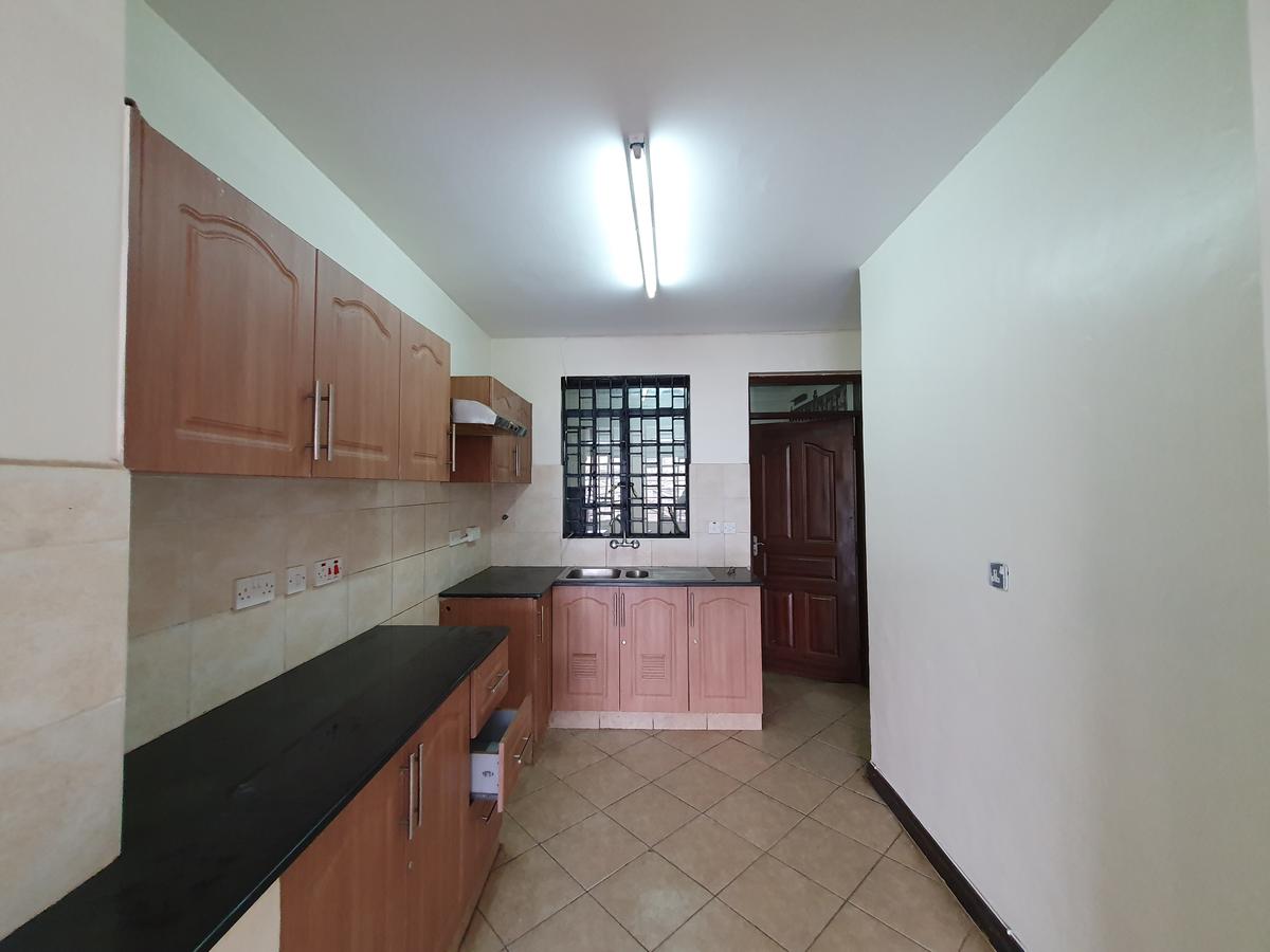 2 Bed Apartment with Borehole in Parklands - 4