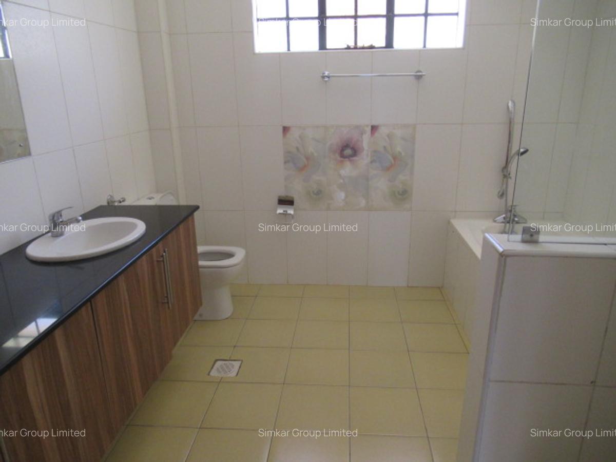 4 Bed Townhouse with En Suite at Kitisuru West - 16