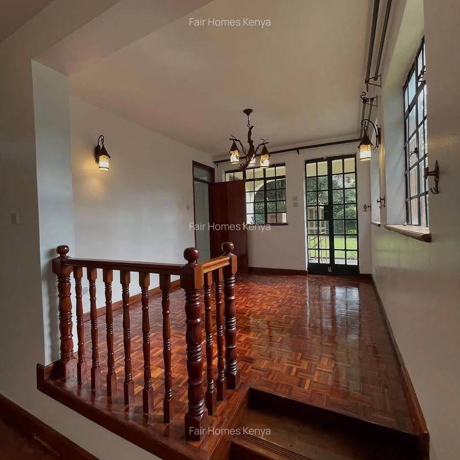 5 Bed Townhouse with En Suite at Lavington Green - 6