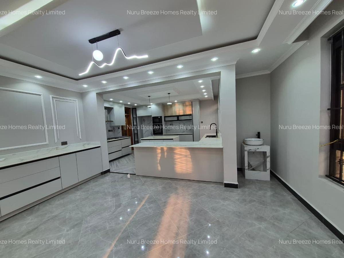 5 Bed House with En Suite in Runda - 5