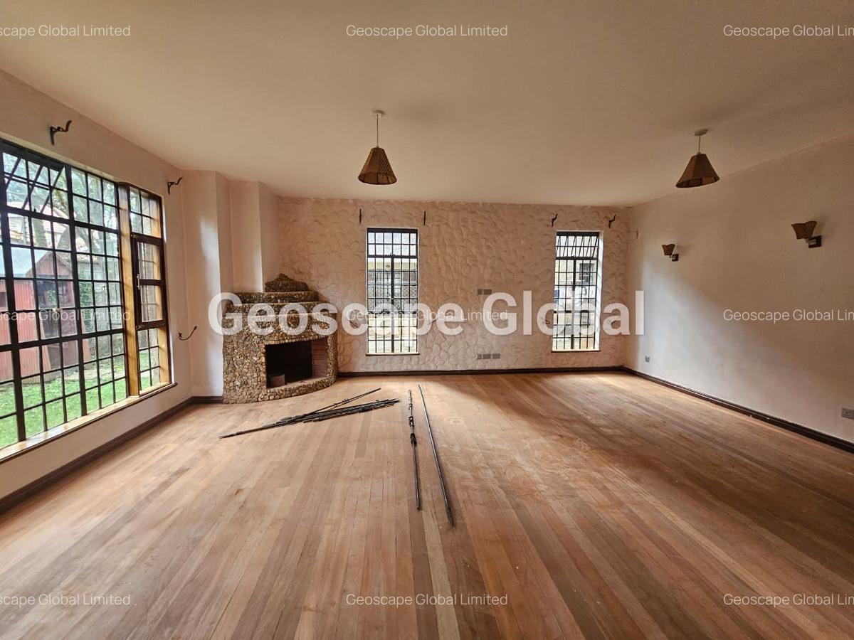 4 Bed Townhouse with En Suite in Spring Valley - 4