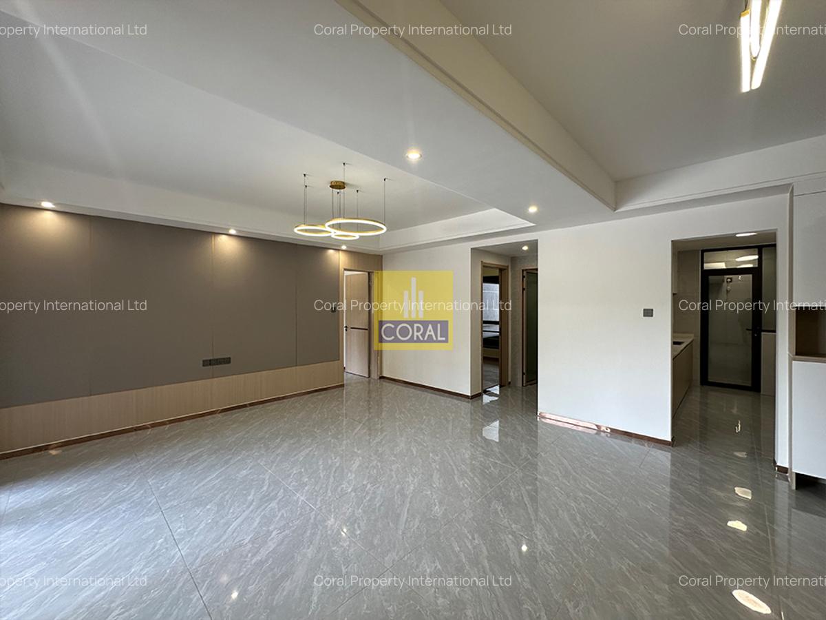 2 Bed Apartment in Riverside - 3