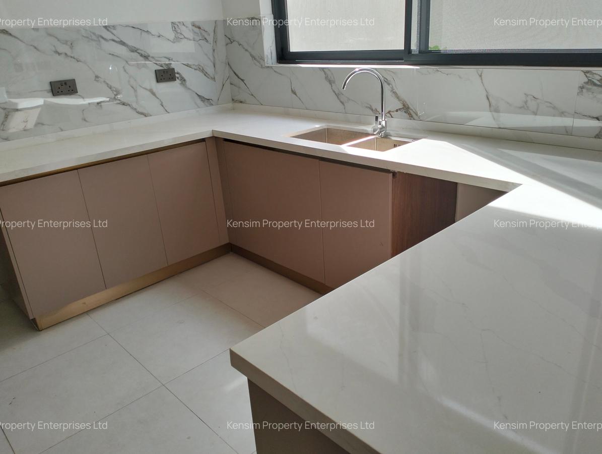 5 Bed Townhouse with En Suite in Lavington - 5