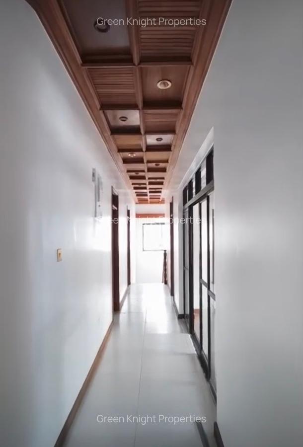 Commercial Property with Service Charge Included in Kileleshwa - 5
