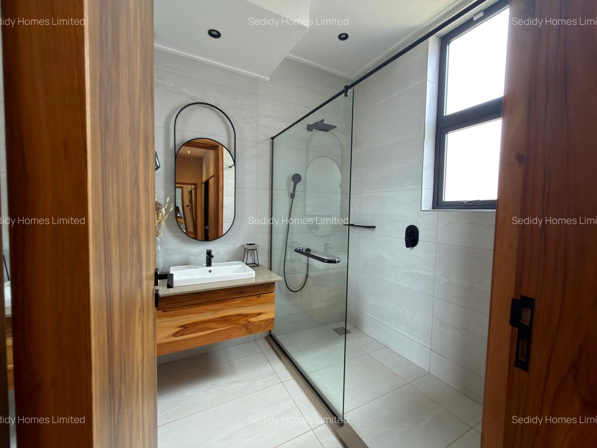 4 Bed Villa with En Suite in Loresho - 15