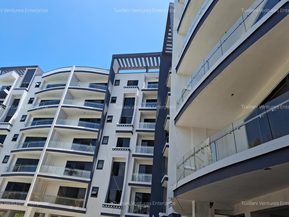 Serviced 3 Bed Apartment with En Suite at Nyali Mombasa - 9