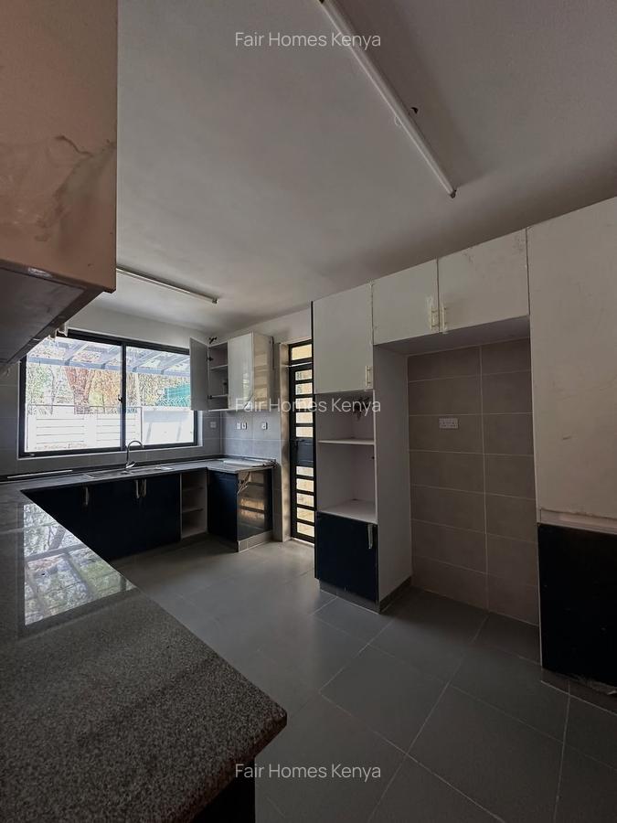 4 Bed Townhouse with En Suite at Convent Lane - 7