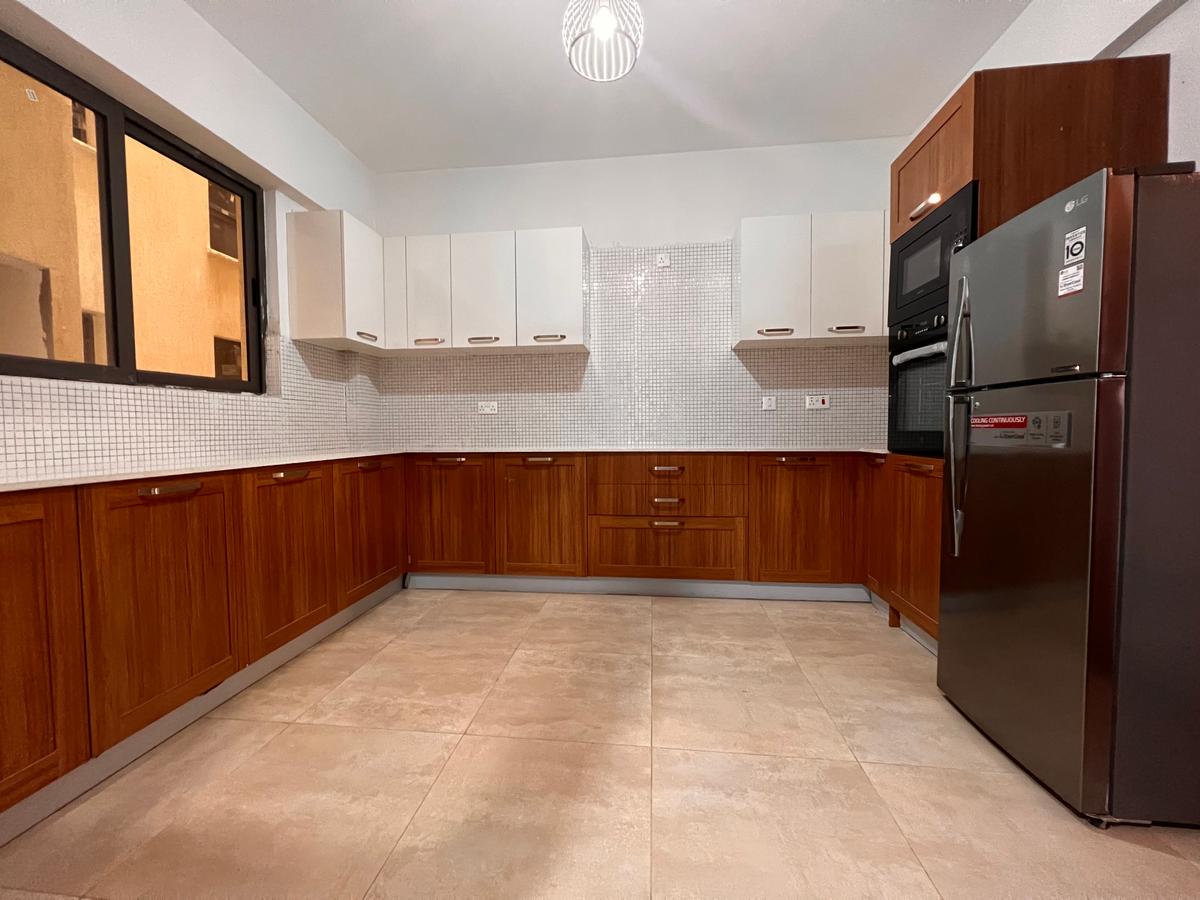 3 Bed Apartment with En Suite at Kilimani - 7