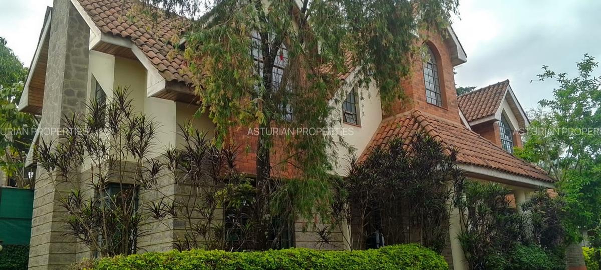 4 Bed Townhouse with En Suite in Lavington - 9