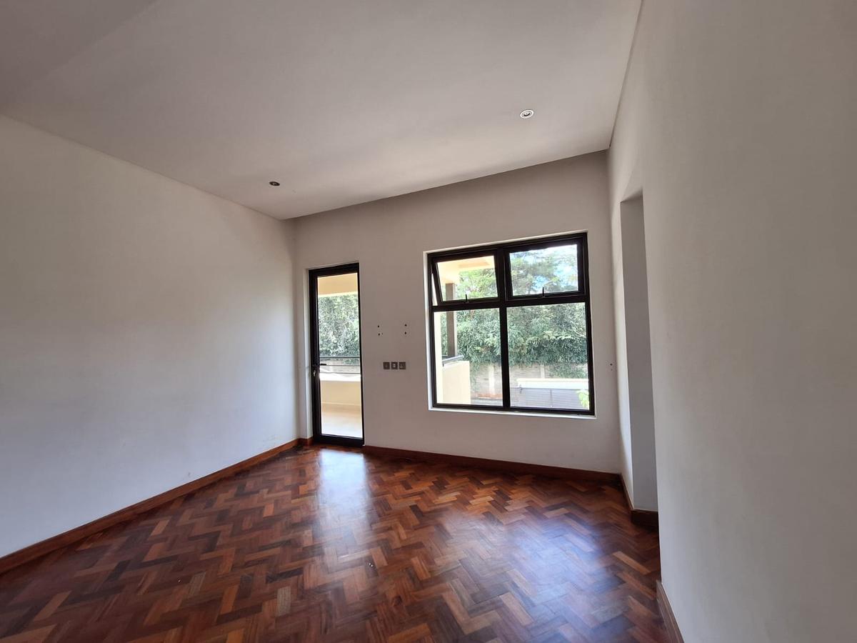 4 Bed Townhouse with En Suite in Karen - 12