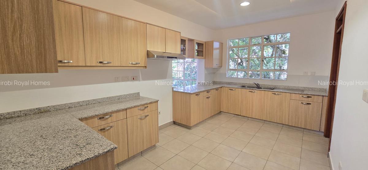 3 Bed Apartment with En Suite at Valley Arcade - 7