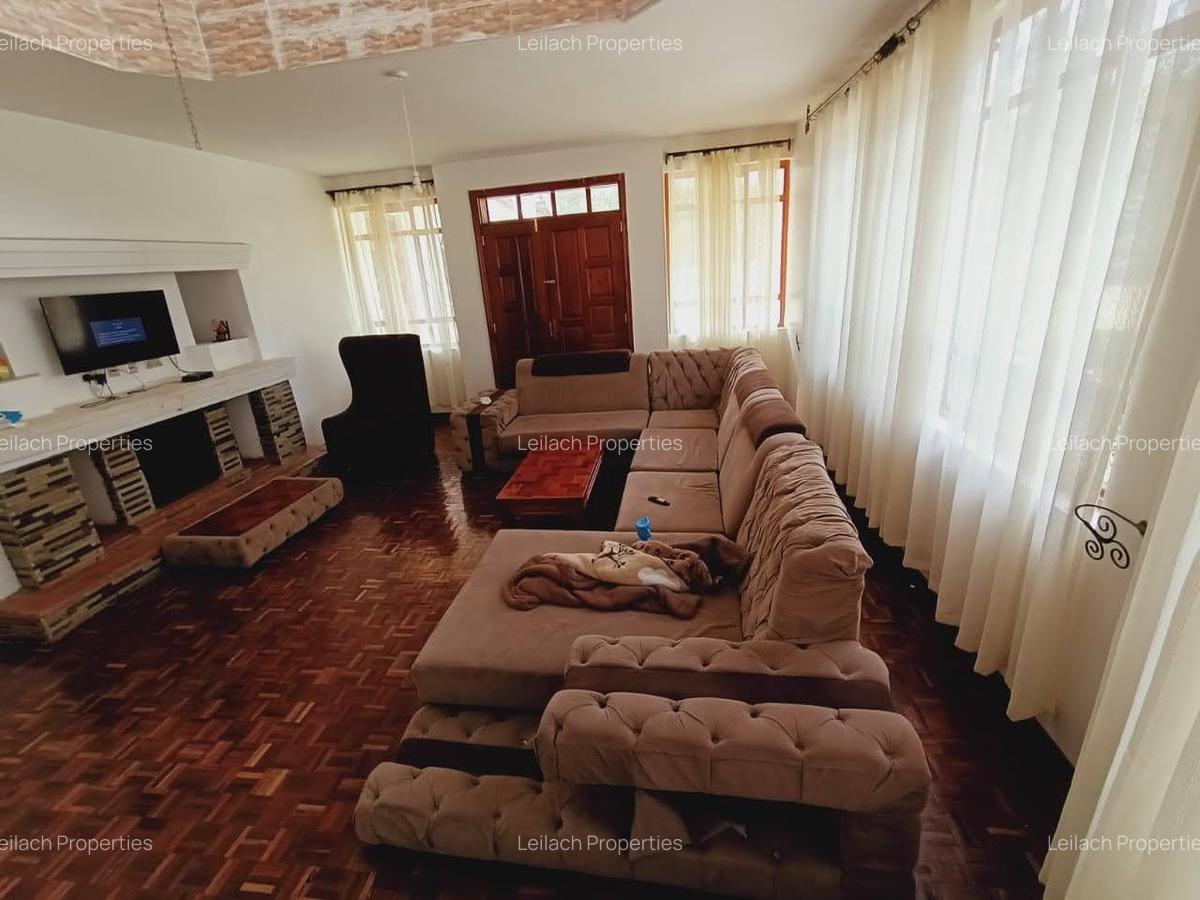 7 Bed House with En Suite in Karen - 11