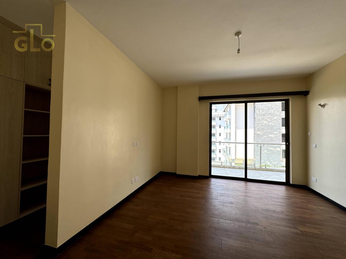 2 Bed Apartment with En Suite in General Mathenge - 12