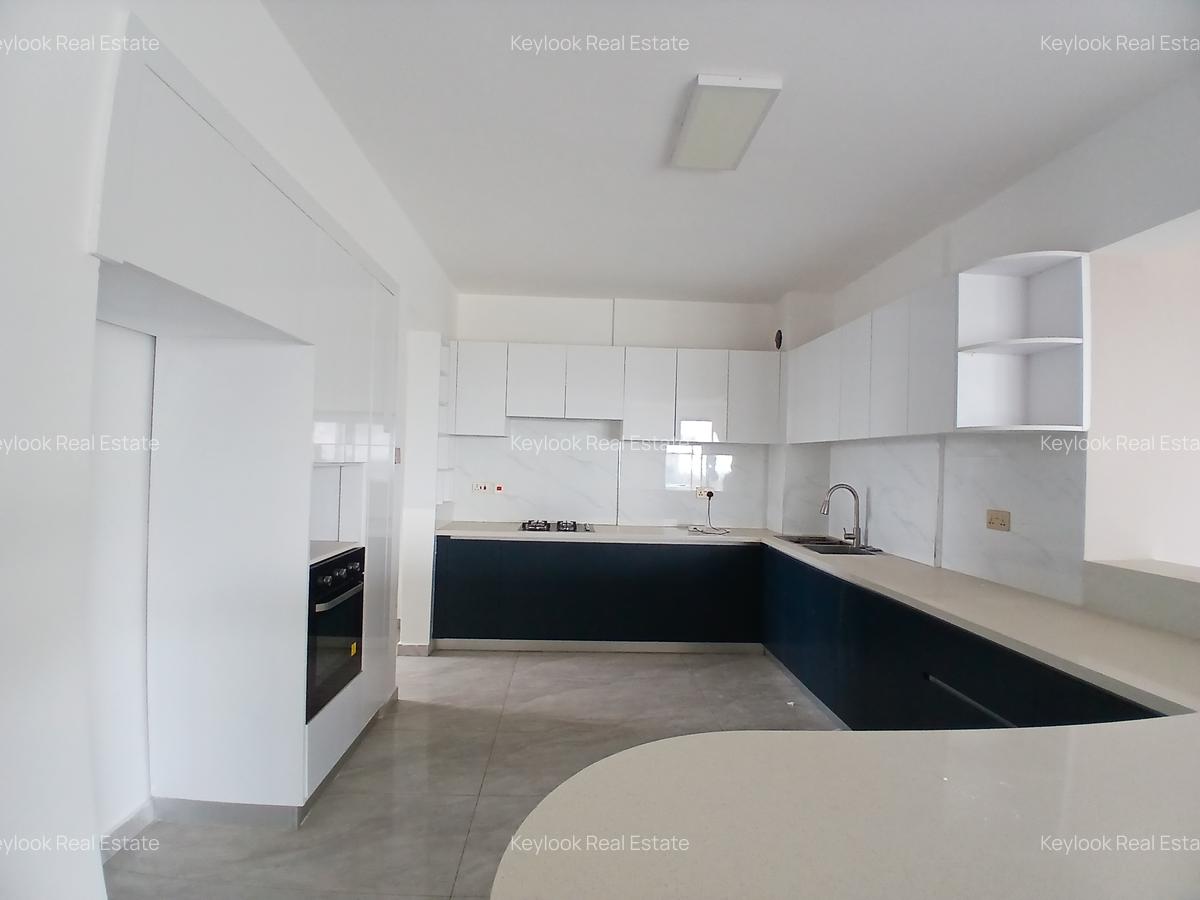 4 Bed Apartment with En Suite at Lavington - 7