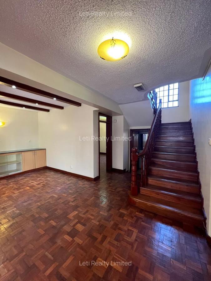 5 Bed Townhouse with En Suite in Kileleshwa - 17