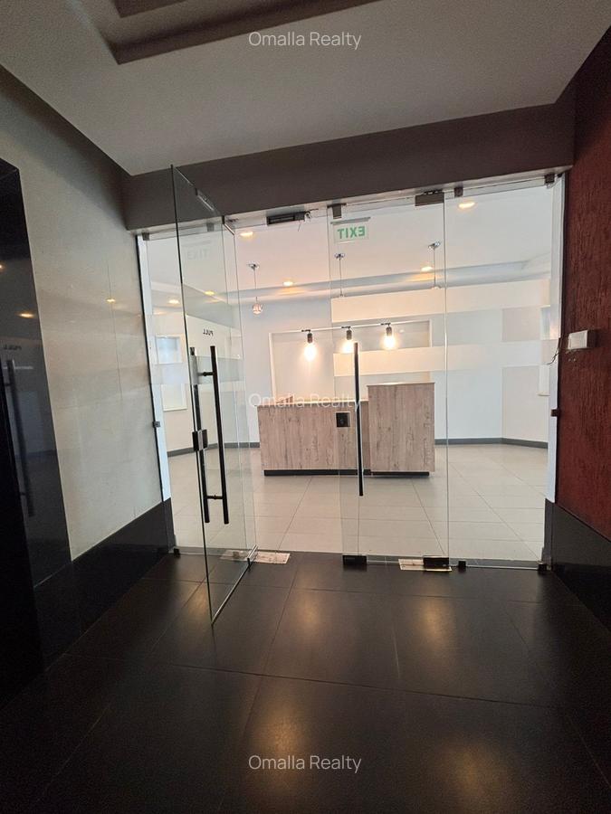 7,000 ft² Office with Service Charge Included in Westlands Area - 12