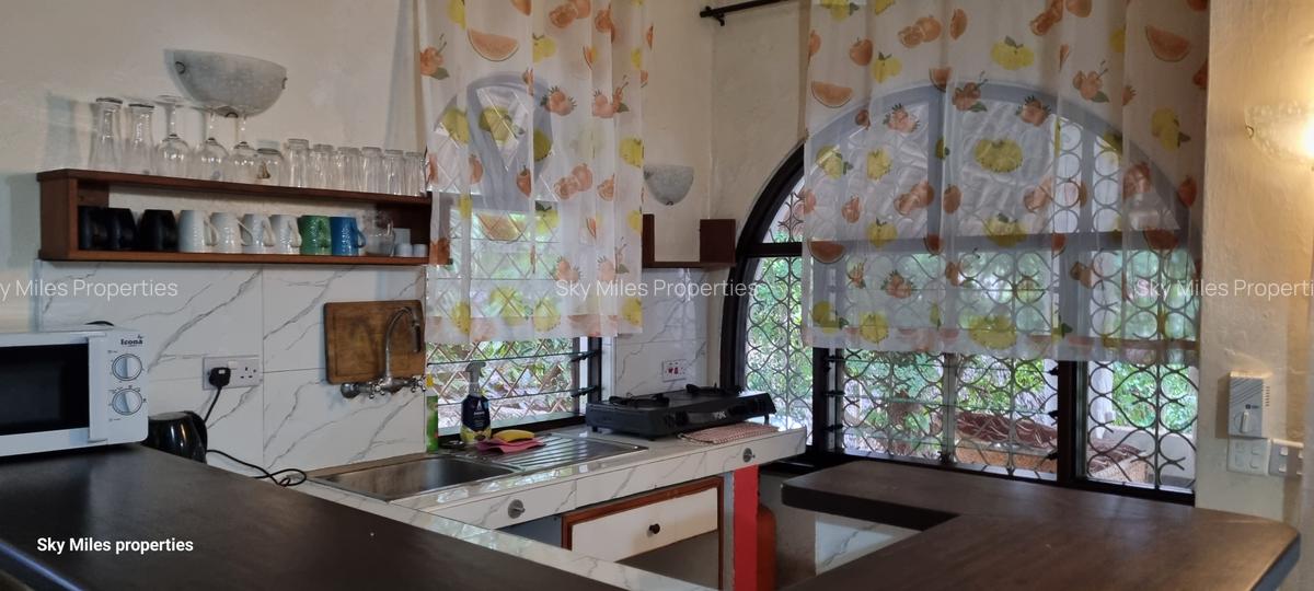 1 Bed Villa with En Suite at La-Marina - 17