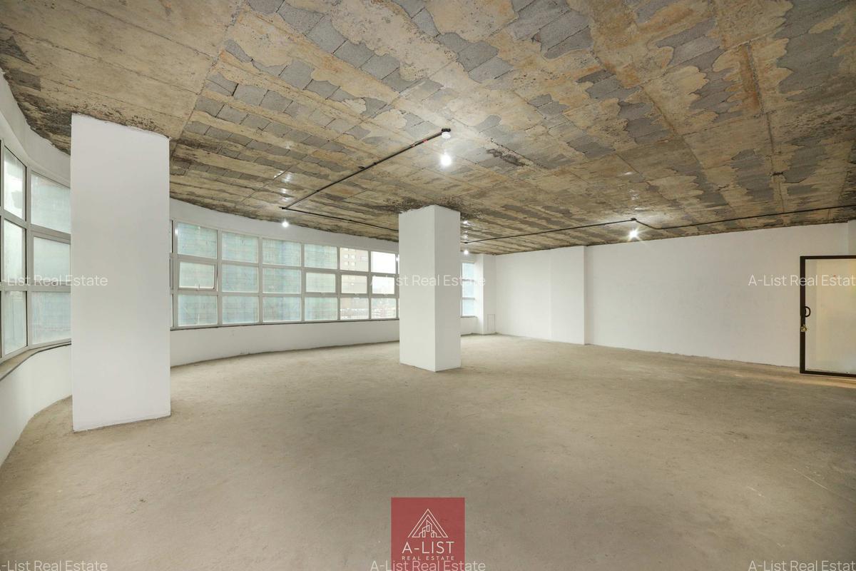 900 ft² Commercial Property with Backup Generator at Westlands Road - 2