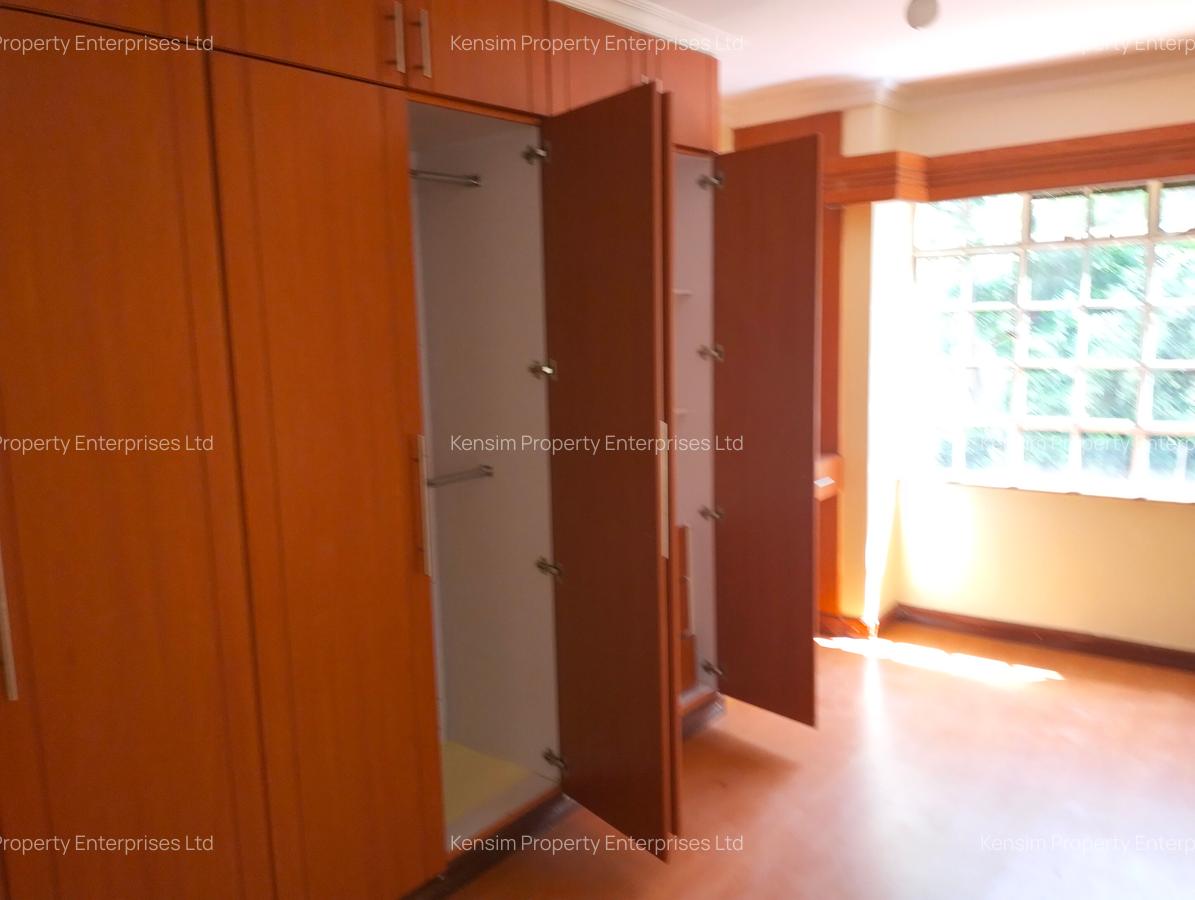 4 Bed Townhouse with En Suite in Lavington - 10