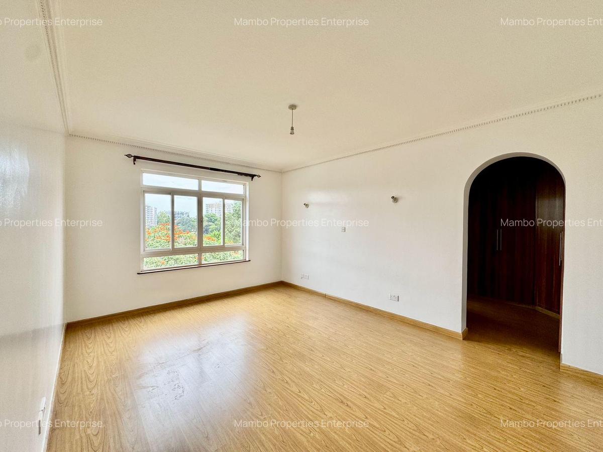 3 Bed Apartment with En Suite at School Lane. - 17