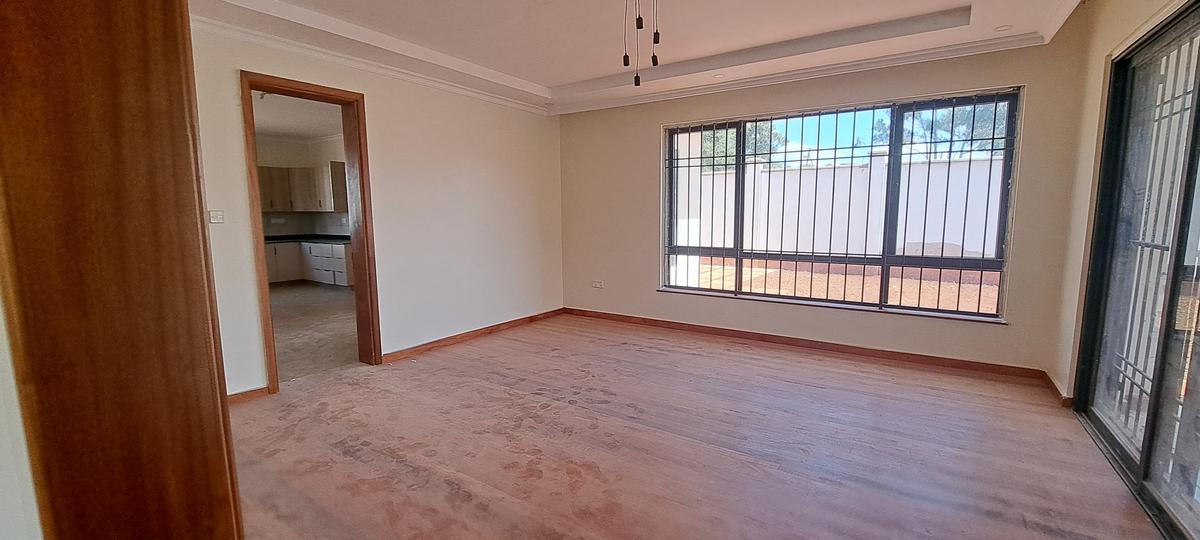 5 Bed Townhouse with En Suite at Loresho - 5