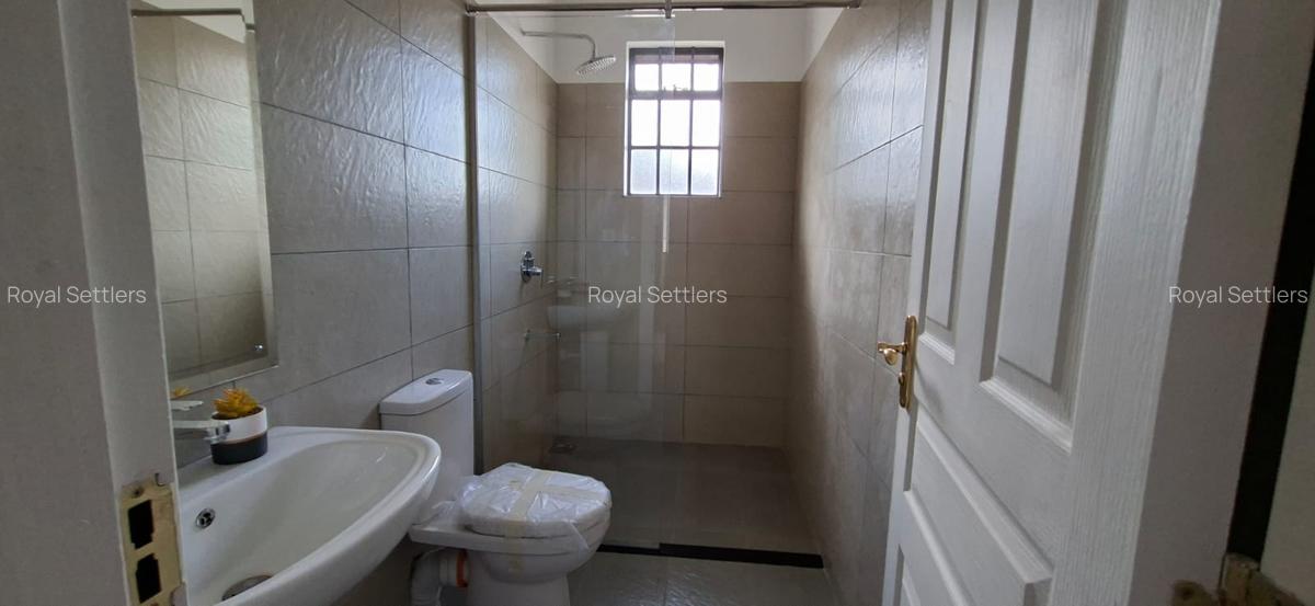 4 Bed Townhouse with En Suite at Mombasa Road - 3