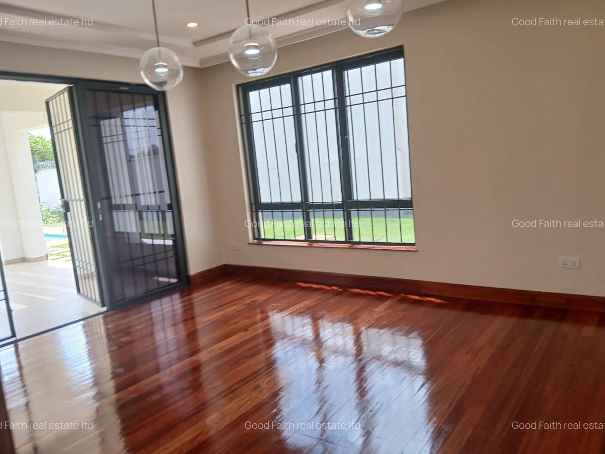 5 Bed House with En Suite in Loresho - 13