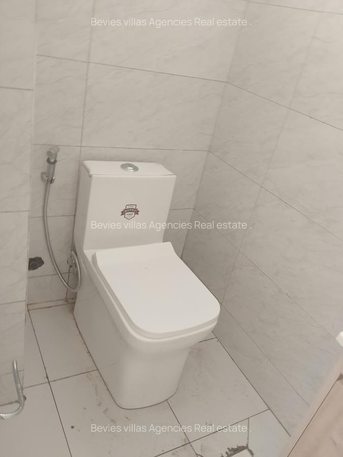 1 Bed Apartment with En Suite at Parklands - 7