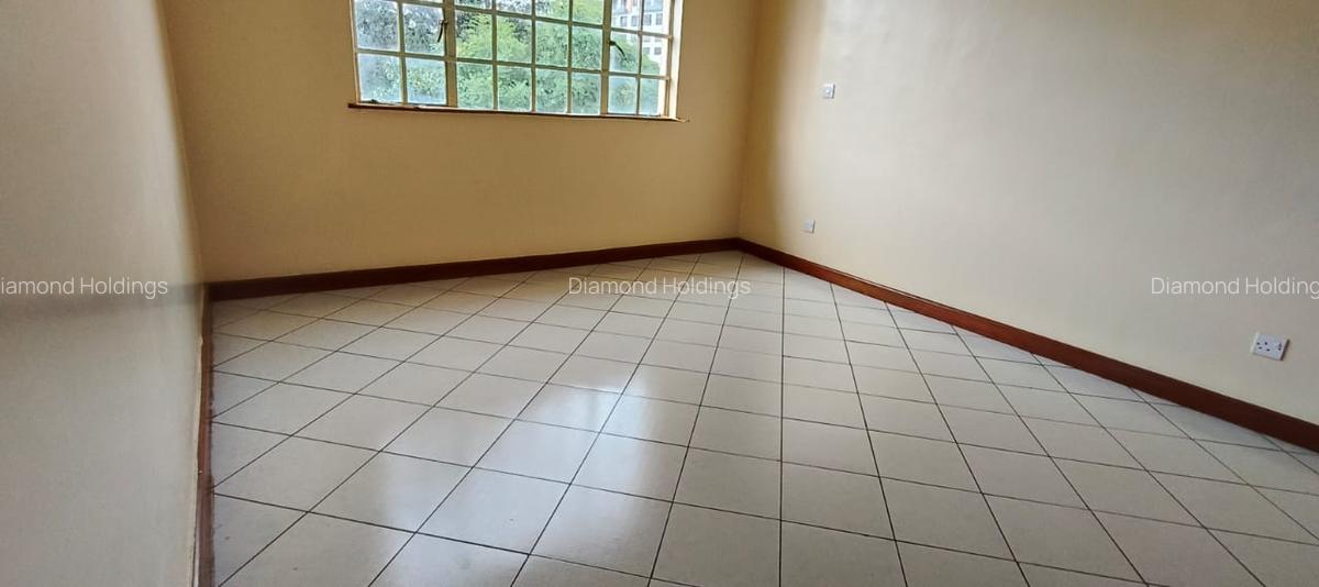 3 Bed Apartment with En Suite at Parklands - 7