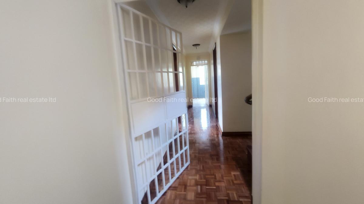 5 Bed House with En Suite in Runda - 15