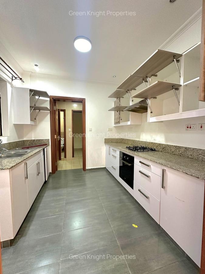Serviced 2 Bed Apartment with En Suite in Westlands Area - 3