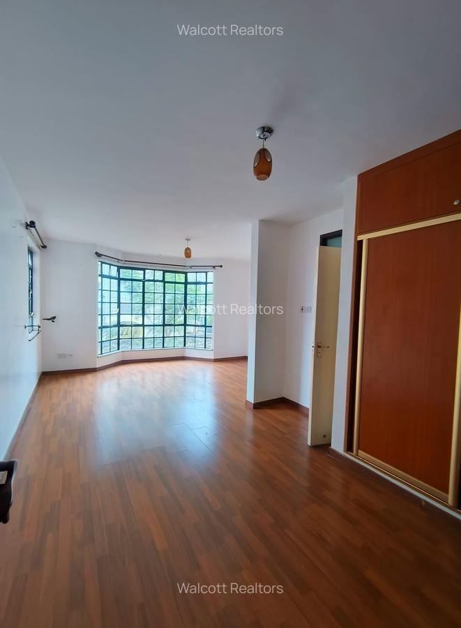 3 Bed Apartment with En Suite in Kileleshwa - 12