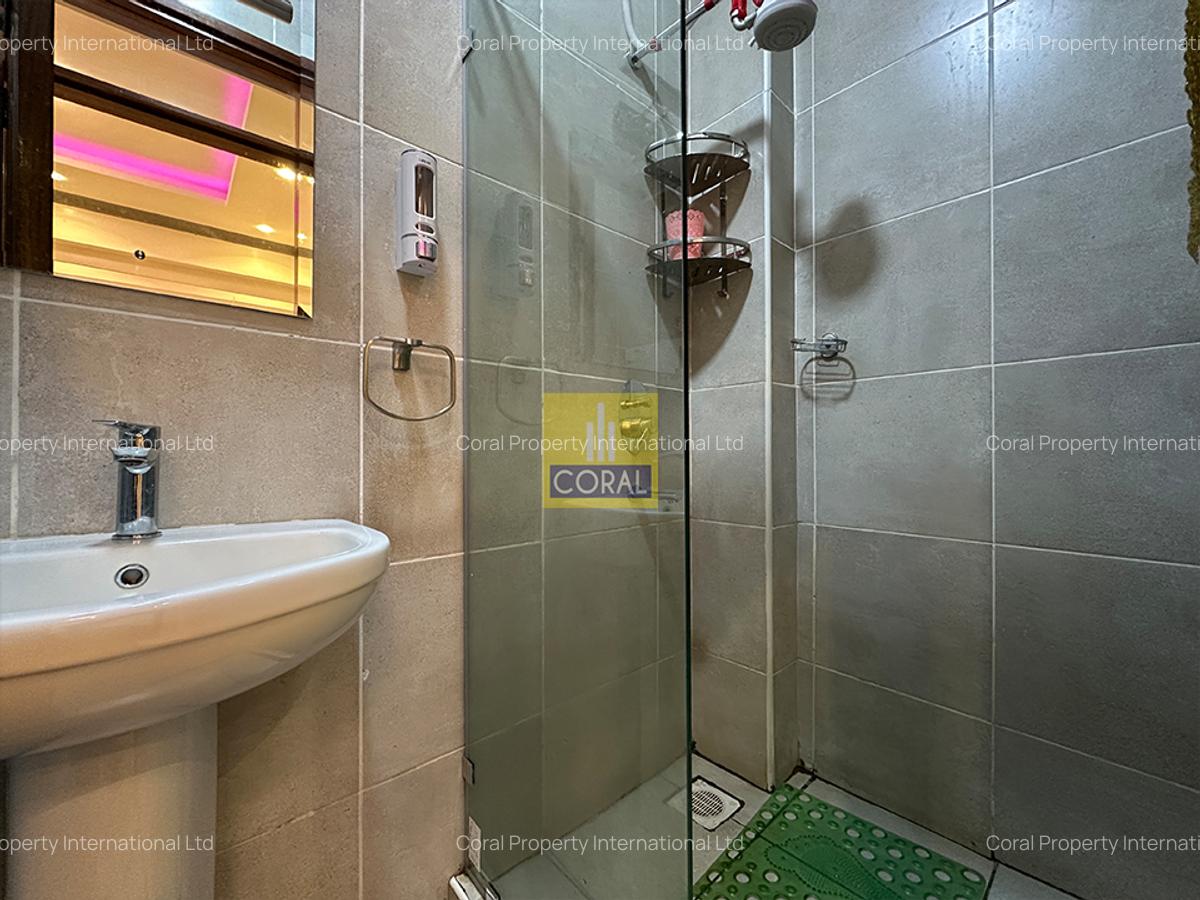 4 Bed Apartment in Parklands - 8