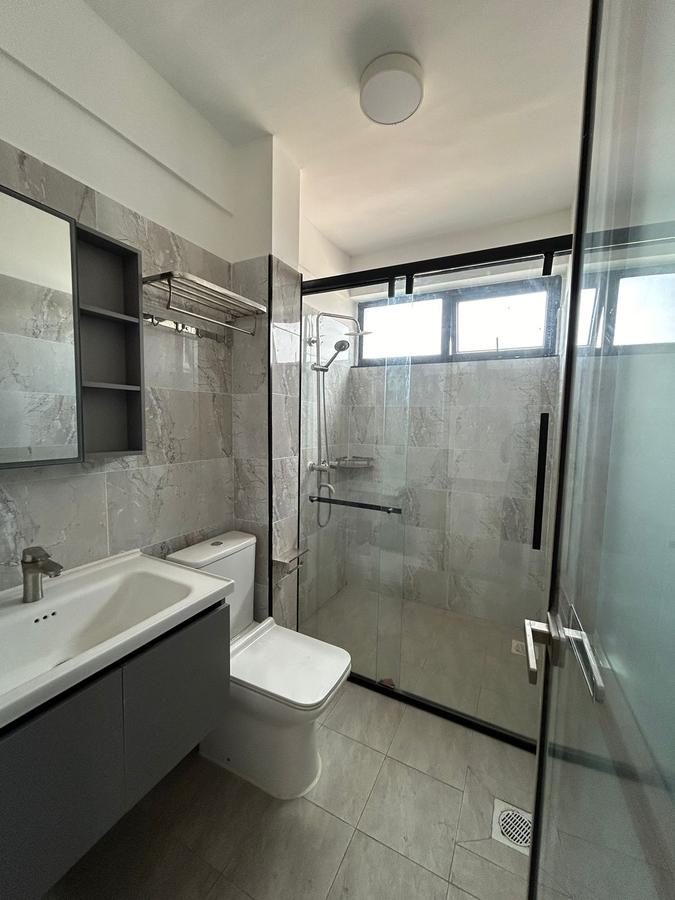 2 Bed Apartment with En Suite in Lavington - 6