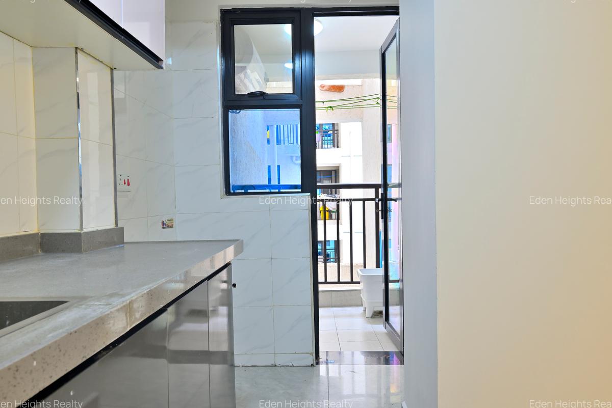 2 Bed Apartment with En Suite at Othaya Road - 5