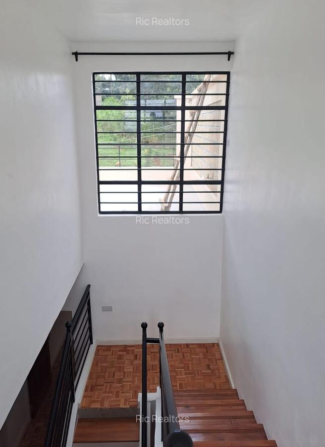 4 Bed Townhouse with En Suite at Oloolua - 46 - 16