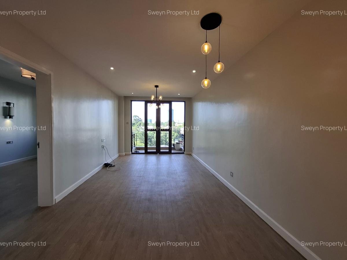 1 Bed Apartment with En Suite in Riverside - 1