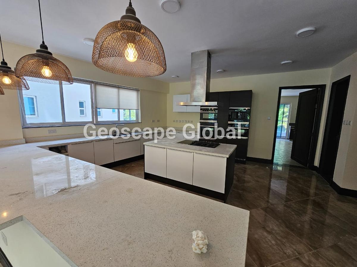 Furnished 3 Bed Apartment with En Suite in Westlands Area - 14