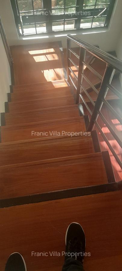 3 Bed House with En Suite at Runda - 11