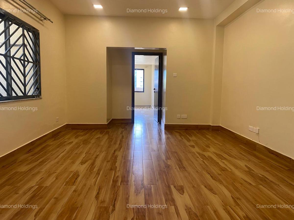 1 Bed Apartment with En Suite at Parklands - 7