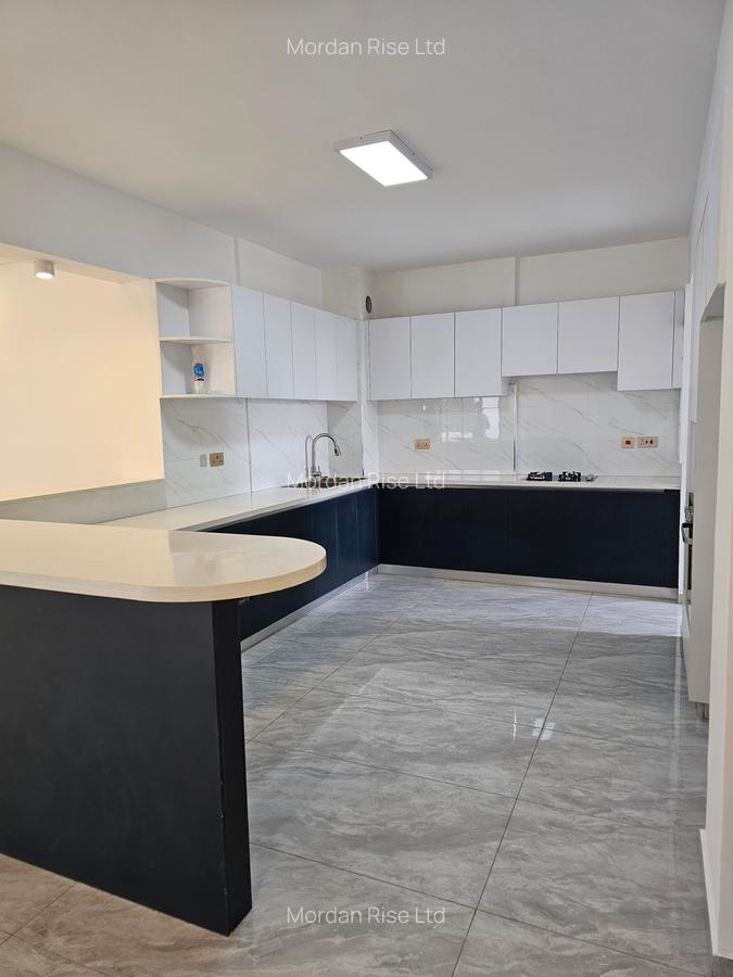 4 Bed Apartment with En Suite in Lavington - 6