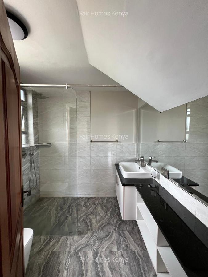 4 Bed Apartment with En Suite at Riverside Drive - 9