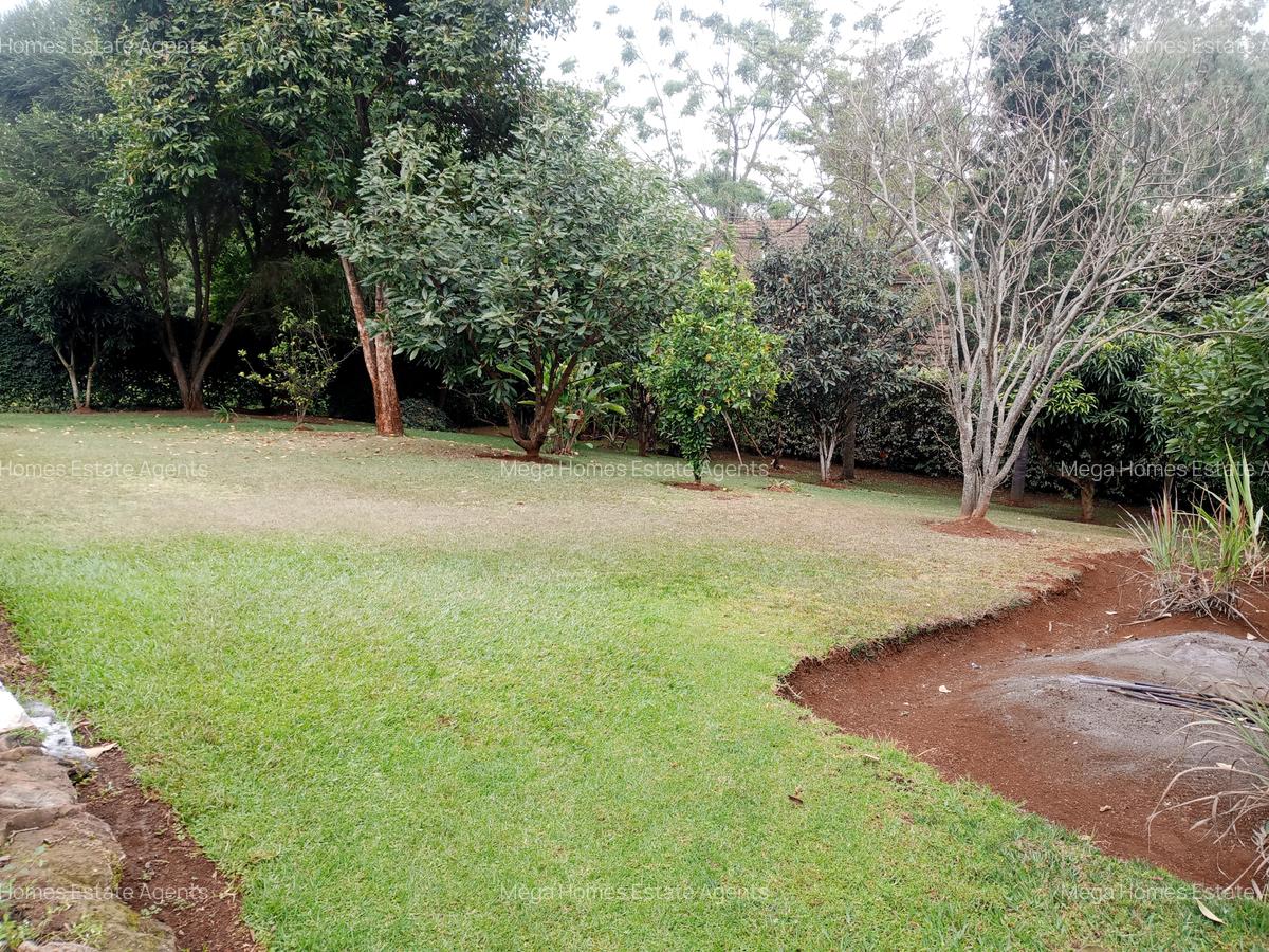 4 Bed Townhouse with En Suite at Runda Mumwe - 5