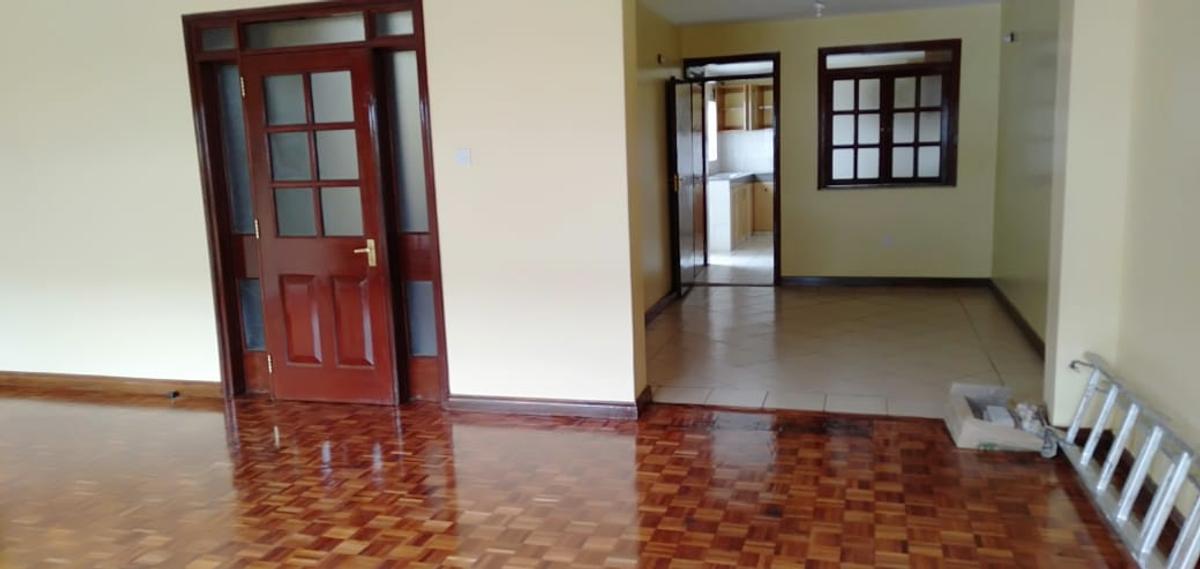 5 Bed Townhouse with En Suite at Westlands - 14